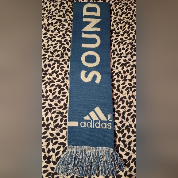 Sports Scarf Seattle Sounders Soccer Scarf - Picture 2 of 4